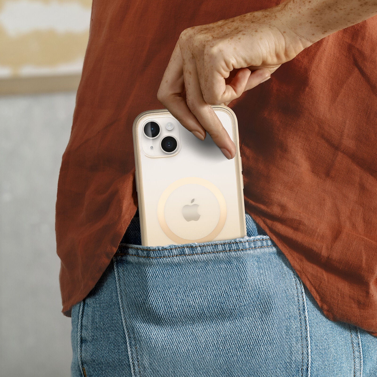 iPhone 14 Plus Lumen Series Case for MagSafe