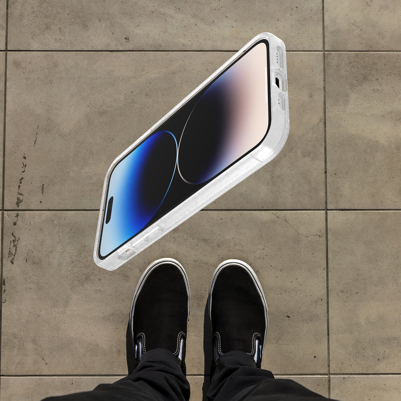 iPhone 14 Pro Max Symmetry Series Case