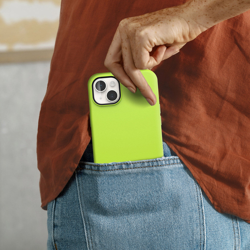 iPhone 14 Plus Symmetry Series for MagSafe Case