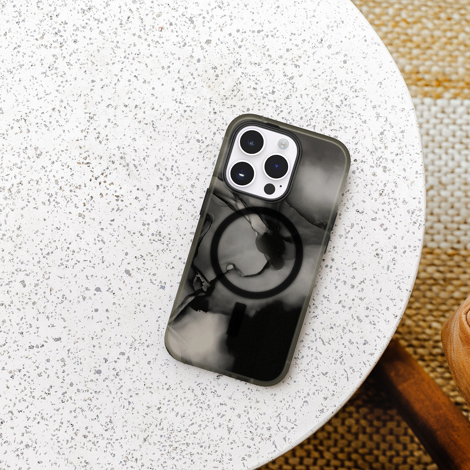 OtterBox iPhone 14 Pro Case Figura Series